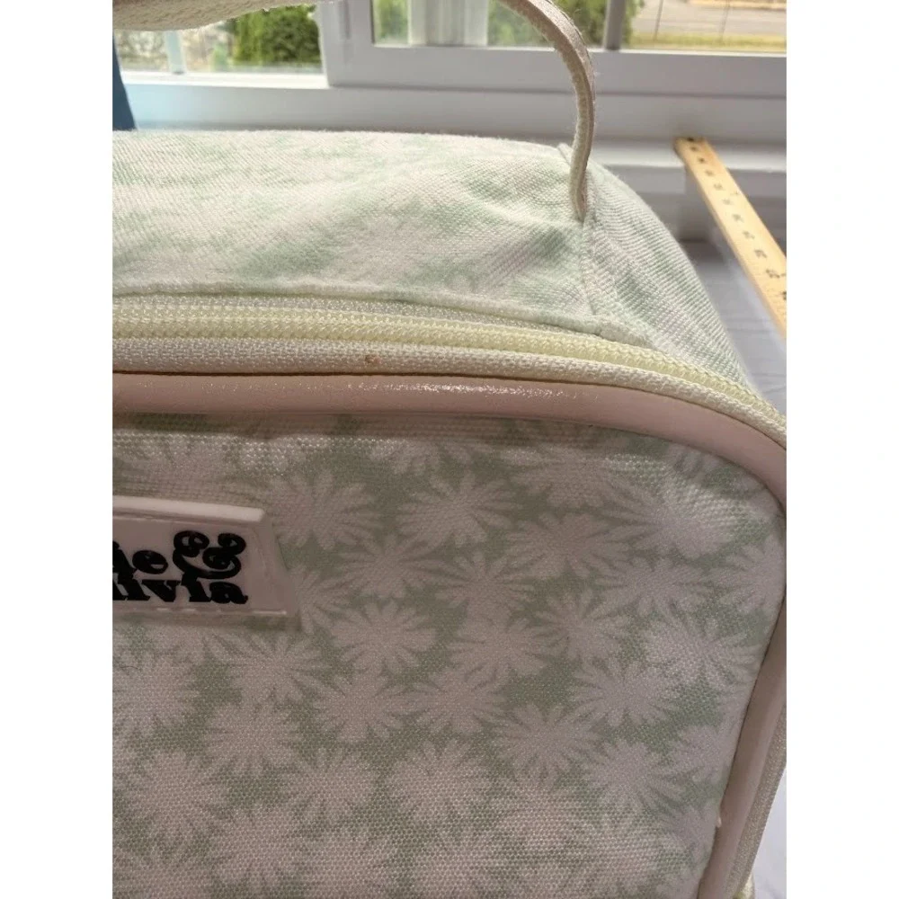 Ollie & Olivia - Lunch bag with ice pack compartment perfect for work or school